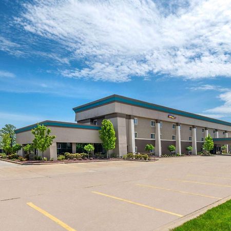 Hotel Baymont By Wyndham Mt. Pleasant Mount Pleasant Esterno foto