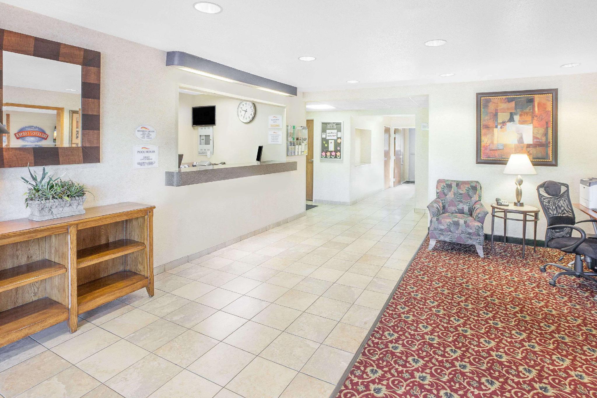 Hotel Baymont By Wyndham Mt. Pleasant Mount Pleasant Esterno foto