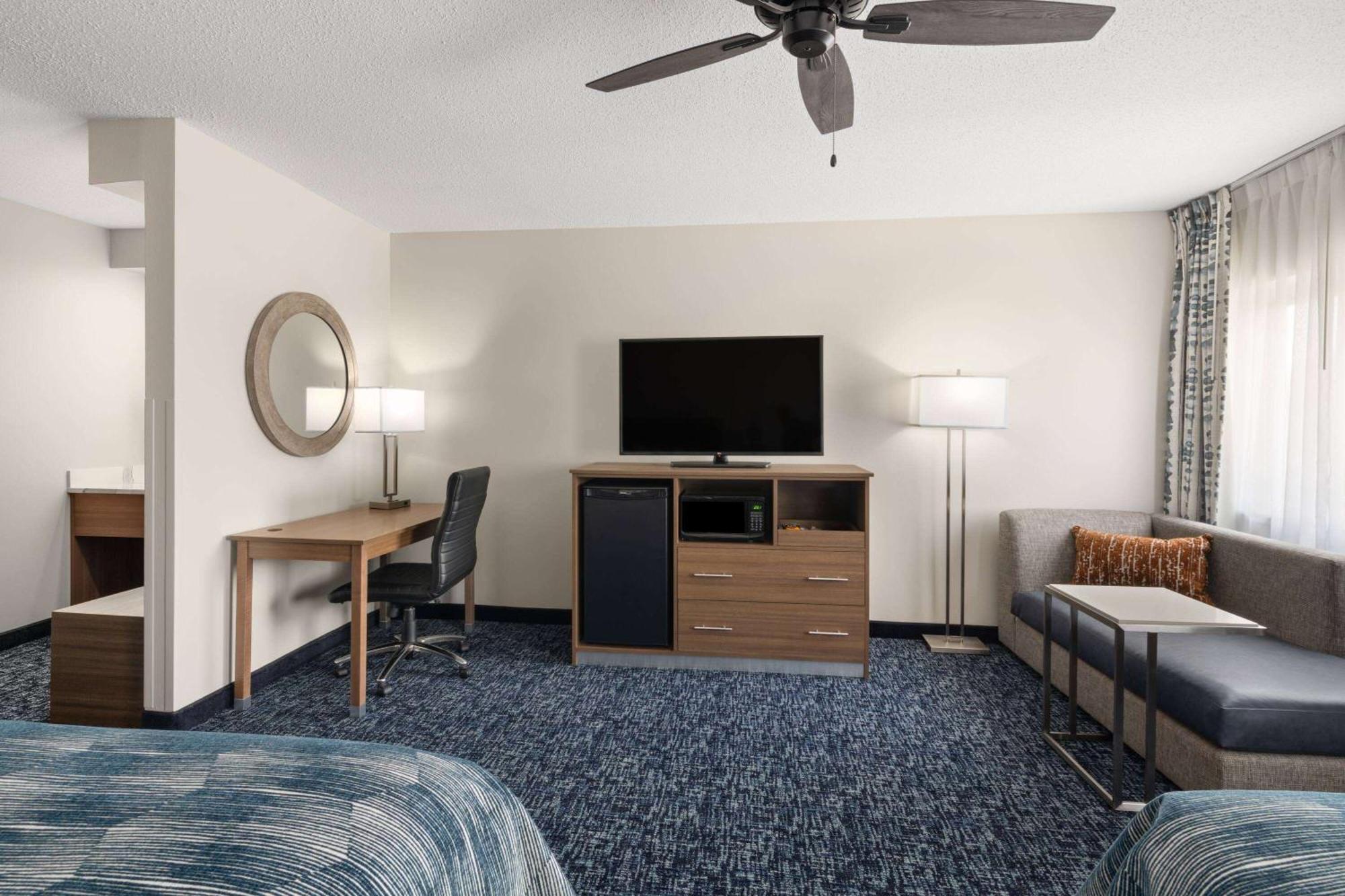 Hotel Baymont By Wyndham Mt. Pleasant Mount Pleasant Esterno foto